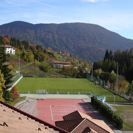 Alpen Garten Hotel Margherita Rumo Екстер'єр фото