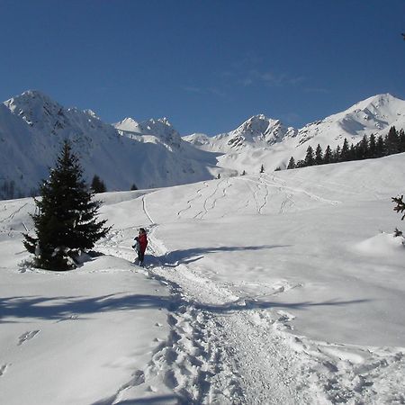Alpen Garten Hotel Margherita Rumo Екстер'єр фото