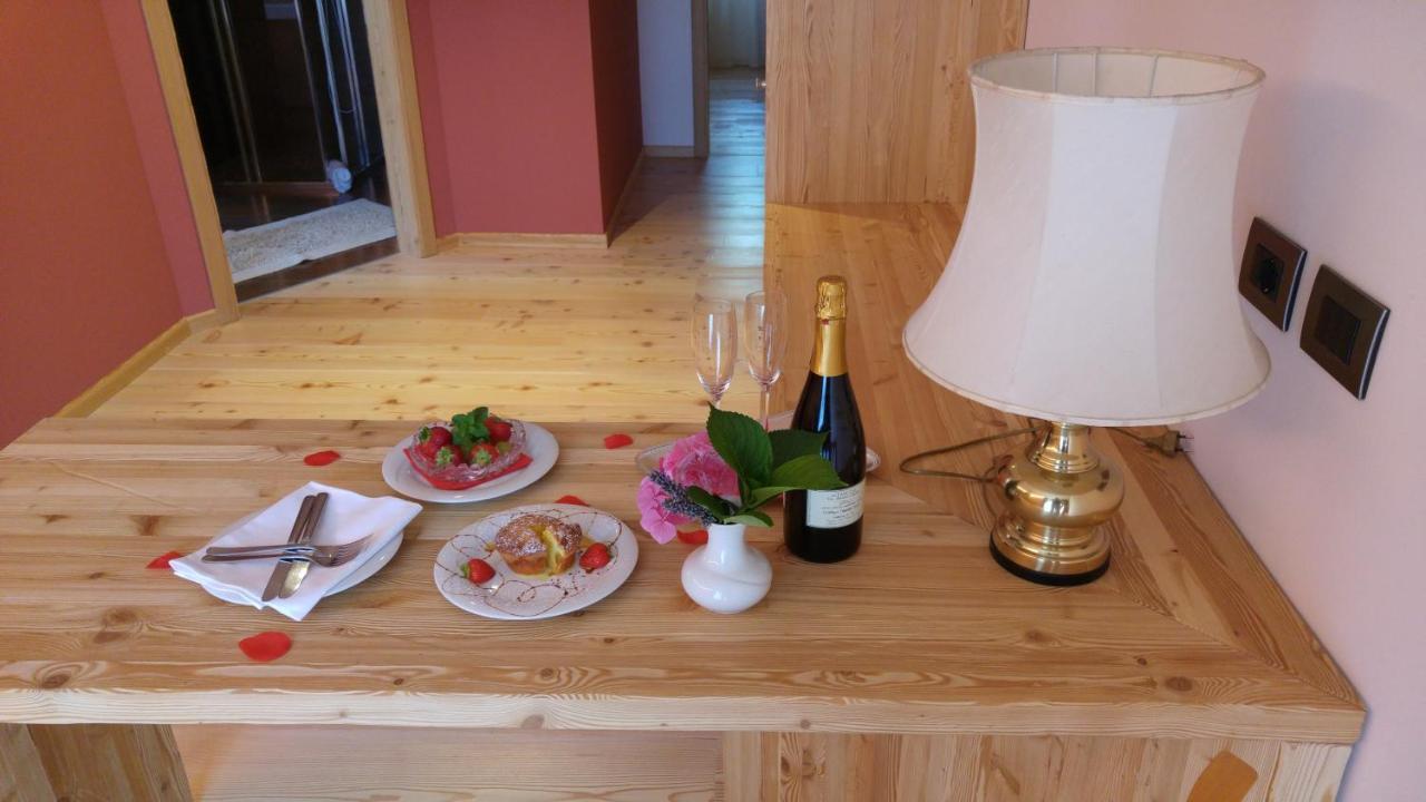 Alpen Garten Hotel Margherita Rumo Екстер'єр фото