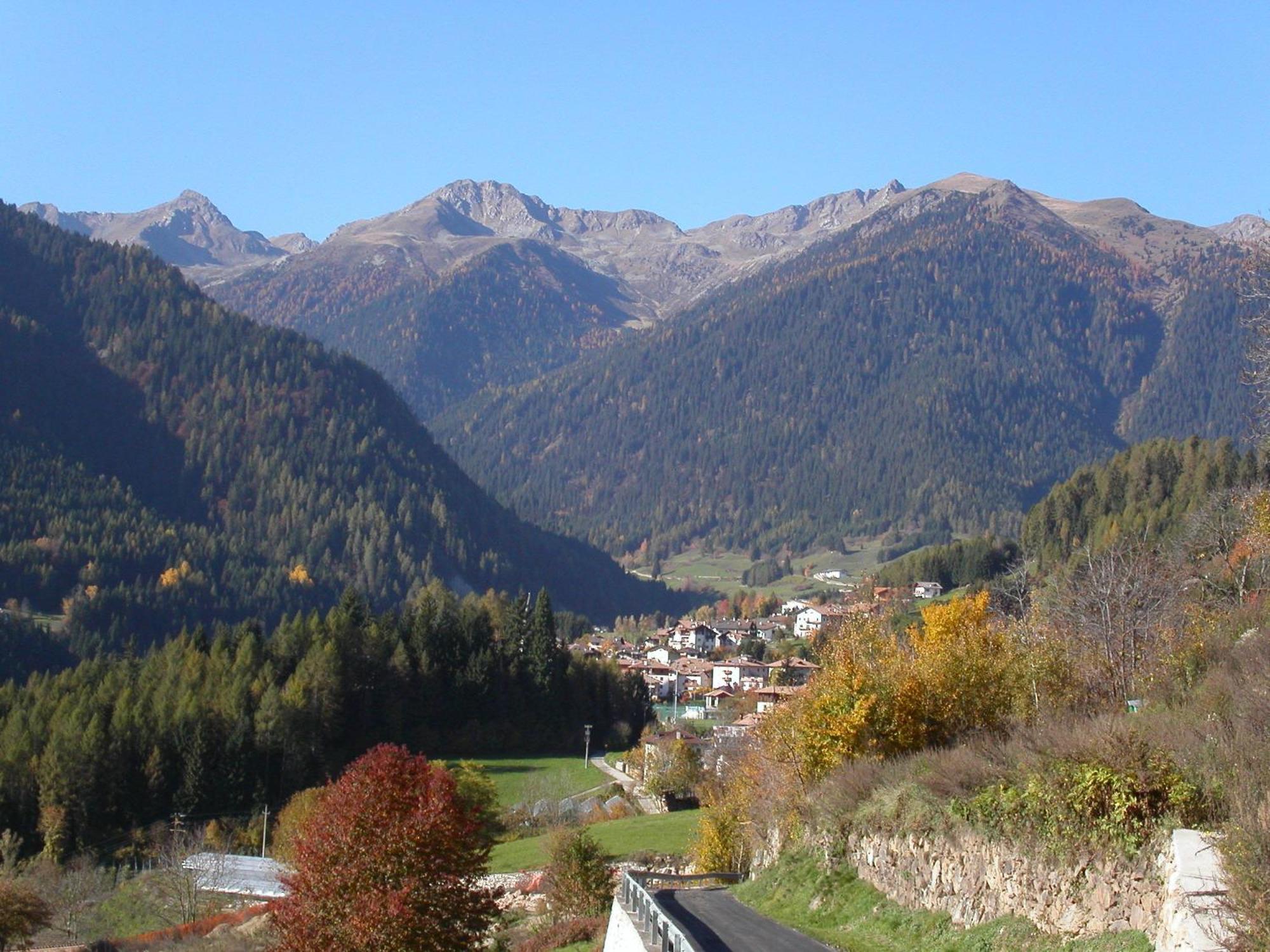 Alpen Garten Hotel Margherita Rumo Екстер'єр фото