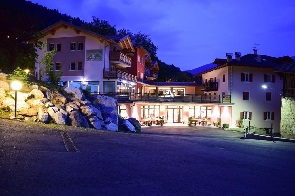 Alpen Garten Hotel Margherita Rumo Екстер'єр фото