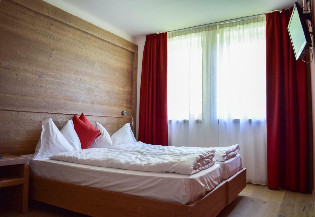 Alpen Garten Hotel Margherita Rumo Екстер'єр фото